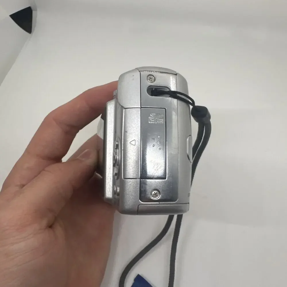 Panasonic LUMIX DMC-LZ6 7.2 MP 6x Optical Zoom Digital Camera .Tested-Works